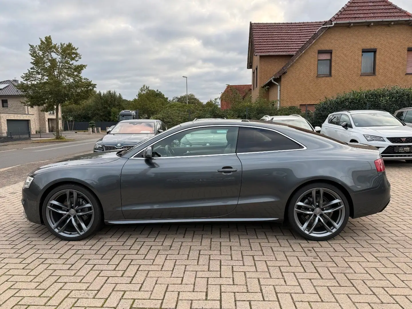 Audi A5 Coupe 3.0 TDI Quattro, S Line, Pano, TÜV neu Grau - 2