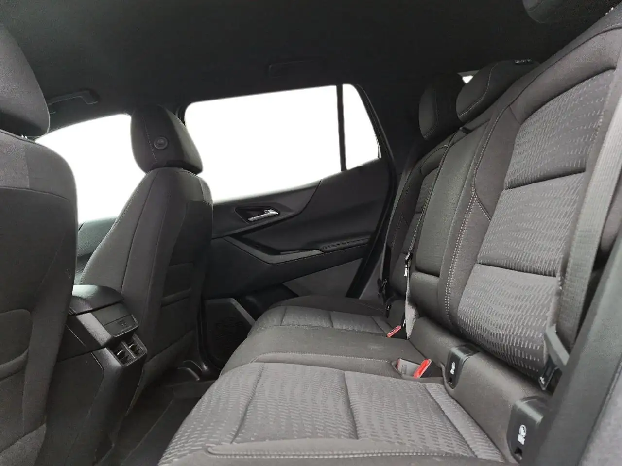 Chevrolet Equinox снимка Chevrolet Equinox