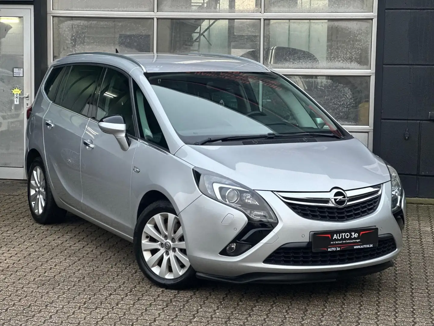 Opel Zafira Tourer Zafira C Tourer Innovation 7.Sitzer Navi Xenon.. Silber - 1