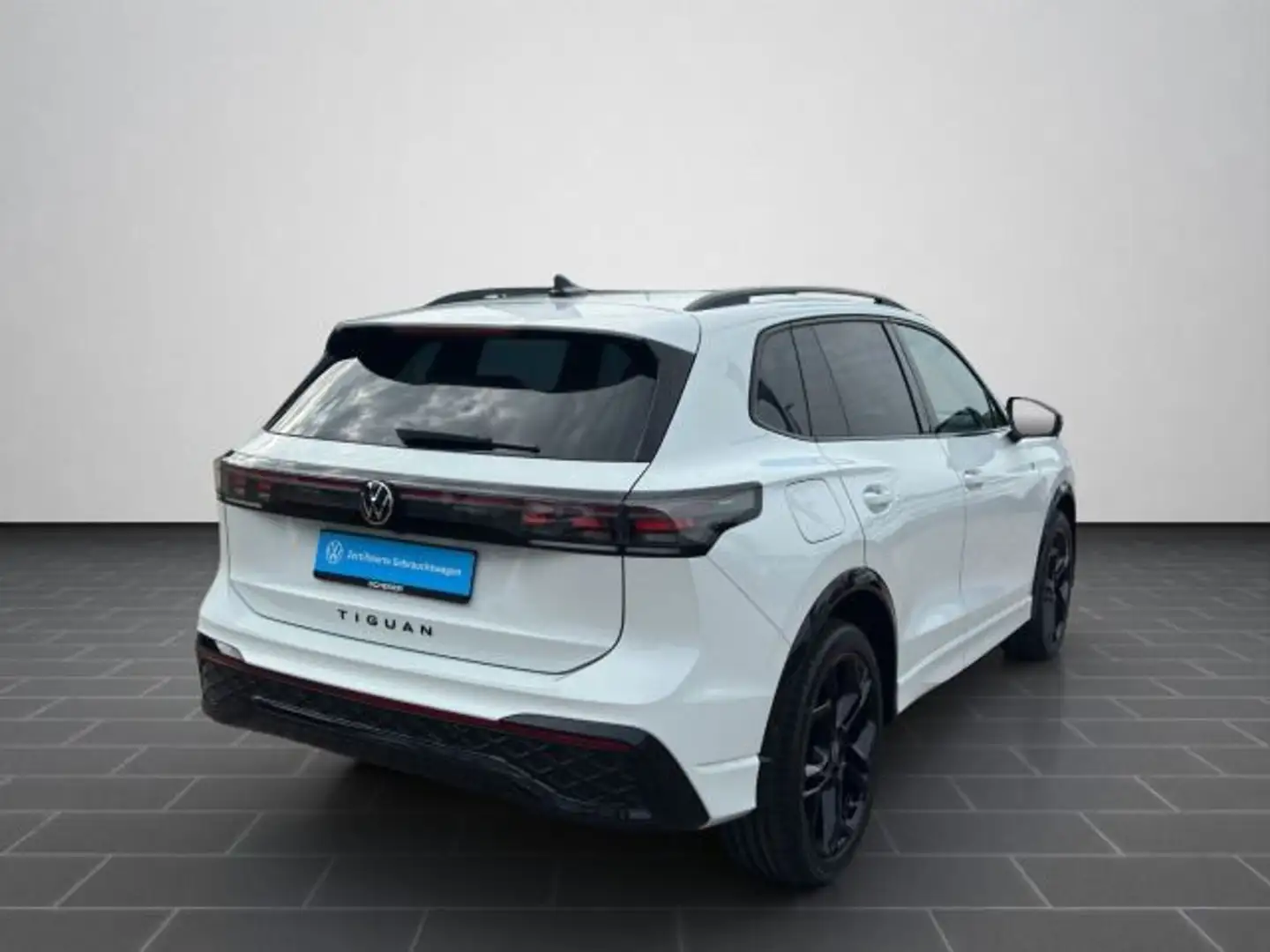 Volkswagen Tiguan R-Line 2.0 TDI DSG BLACK STYLE AHK NAVI I Weiß - 2