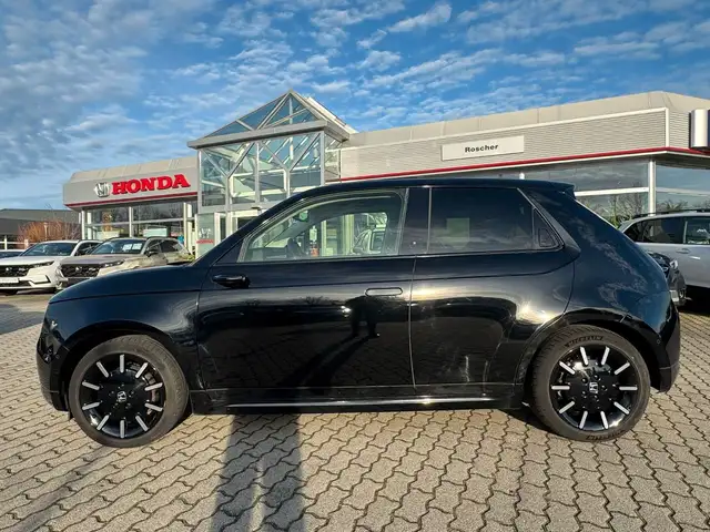 Honda e Advance 17er