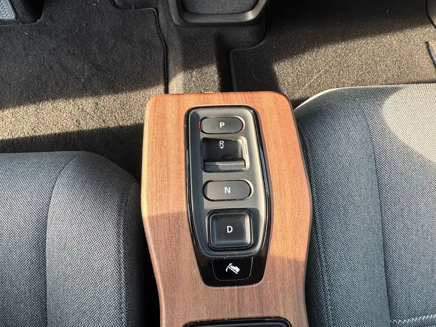 Honda e Advance 17er Schwarz - 2