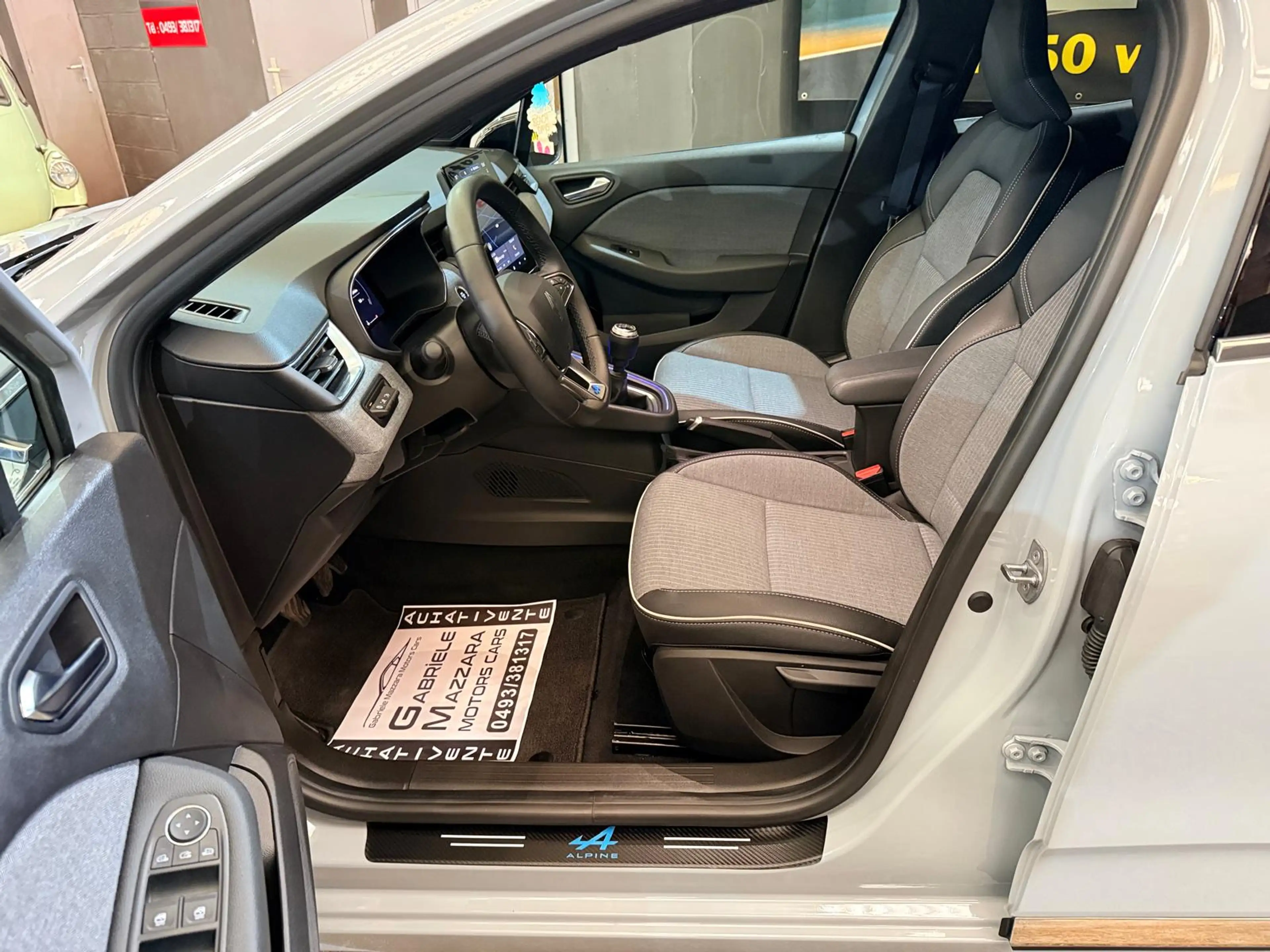 Renault Clio Clio 1.0 TCe Esprit Alpine CarPlay LED GPS Caméra — photo 16