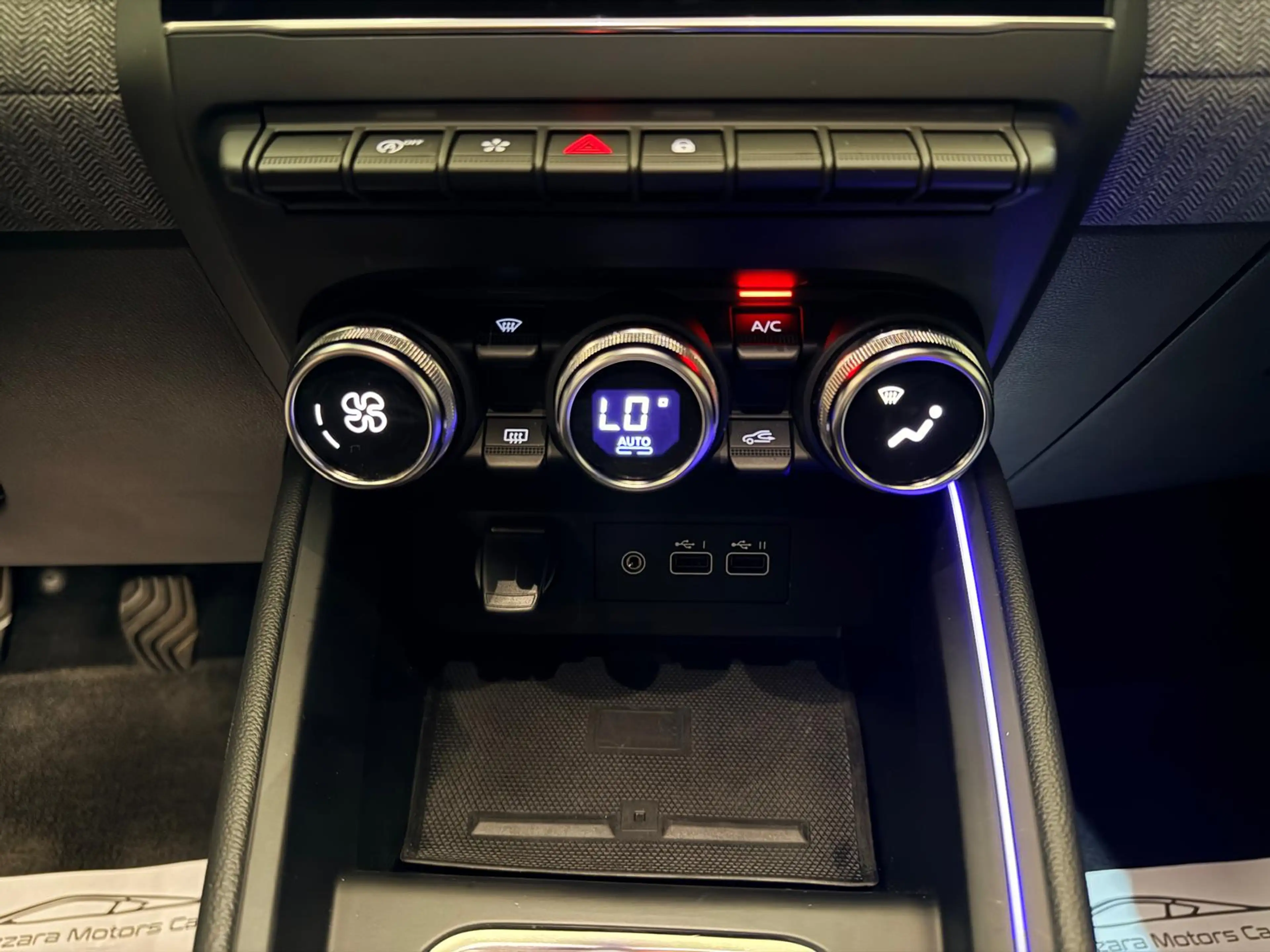 Renault Clio Clio 1.0 TCe Esprit Alpine CarPlay LED GPS Caméra — photo 29