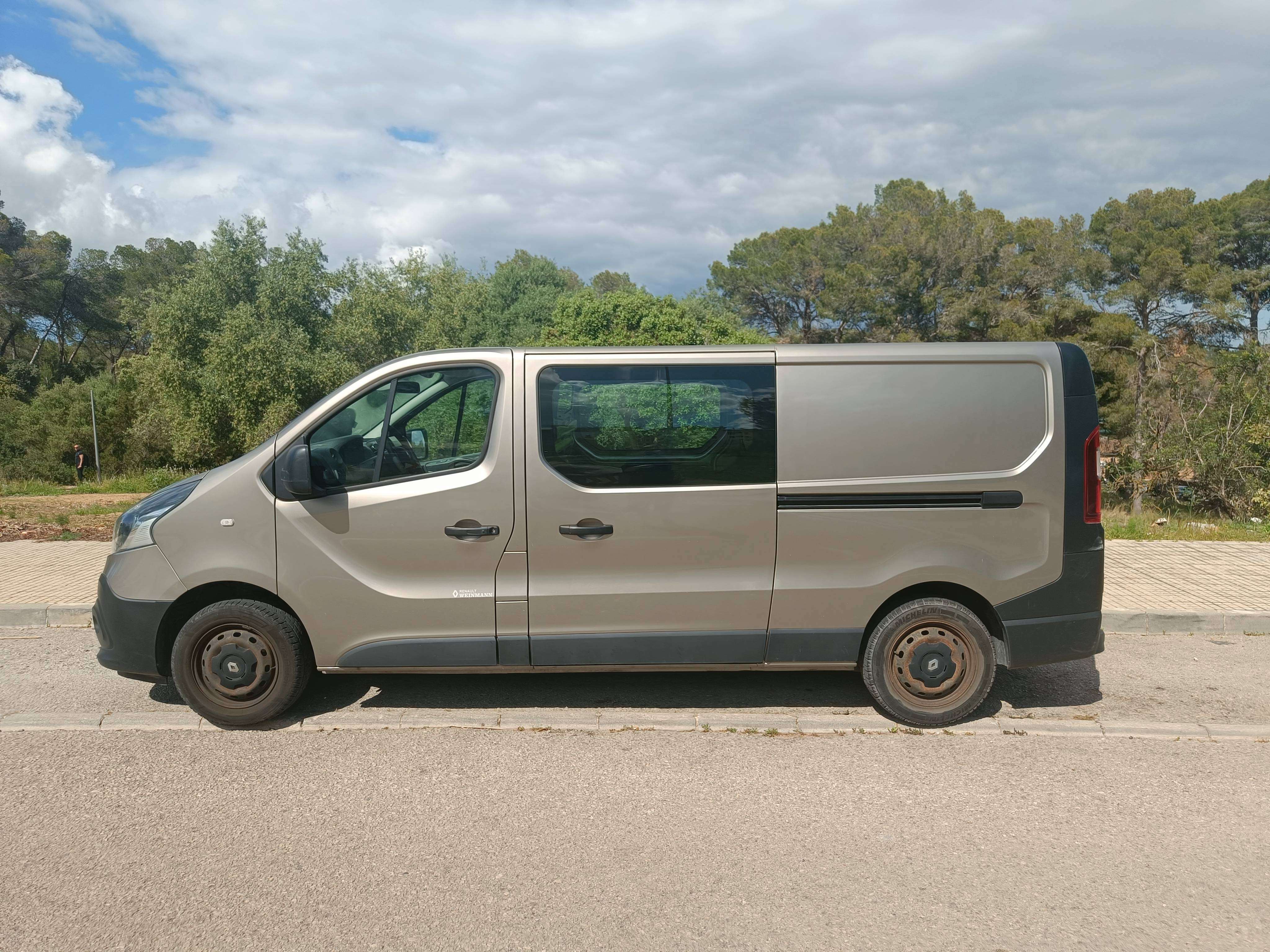 Renault Trafic Trafic Furgón Doble Cabina 29 L2 Energy BluedCi 107kW - foto 1
