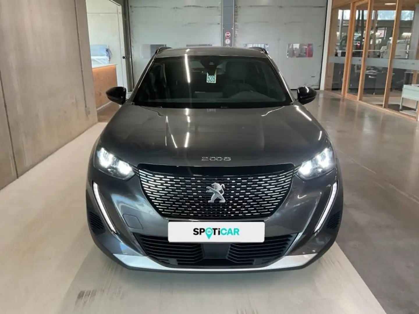 Peugeot 2008 2 1.2 Puretech 74kW S&S Allure Grijs - 2