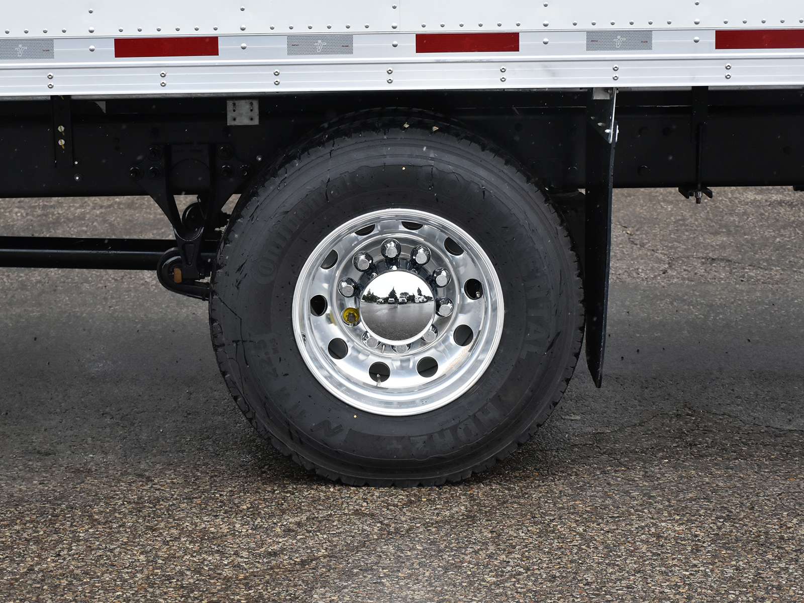 2027 International MV™ Series Cummins® B6.7
