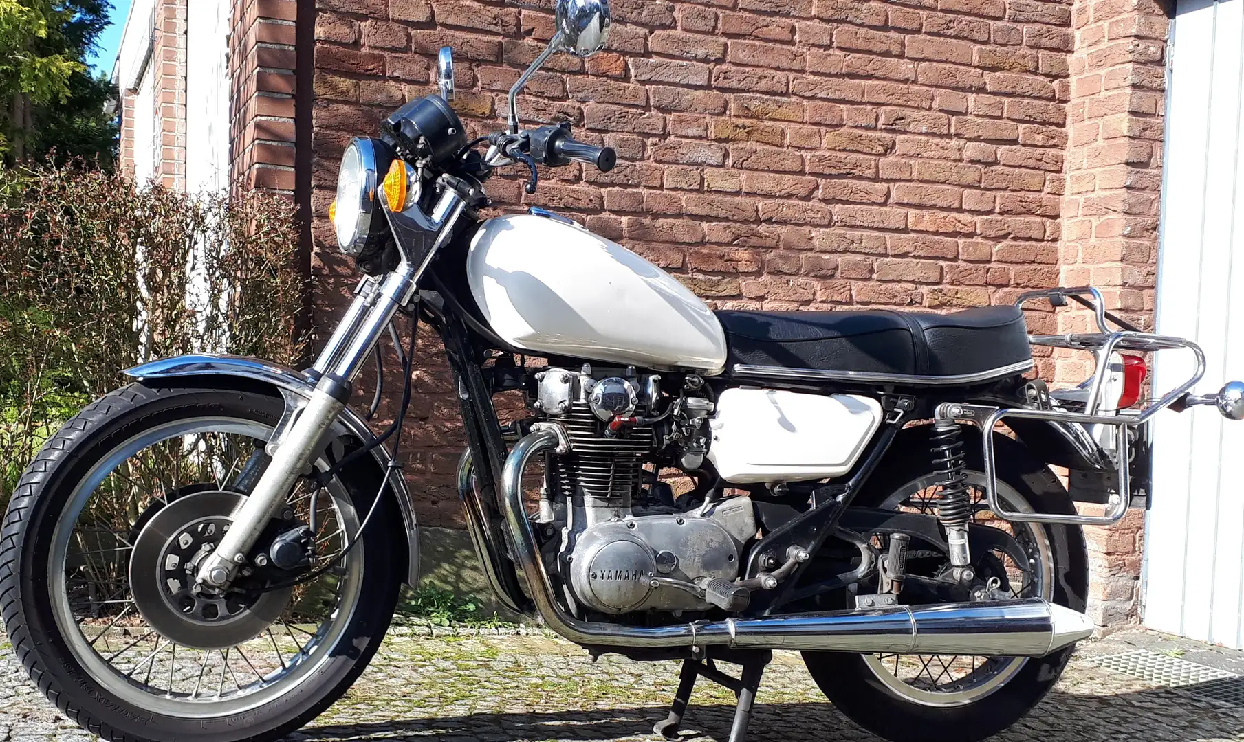 Yamaha XS 650 Bílá - 1