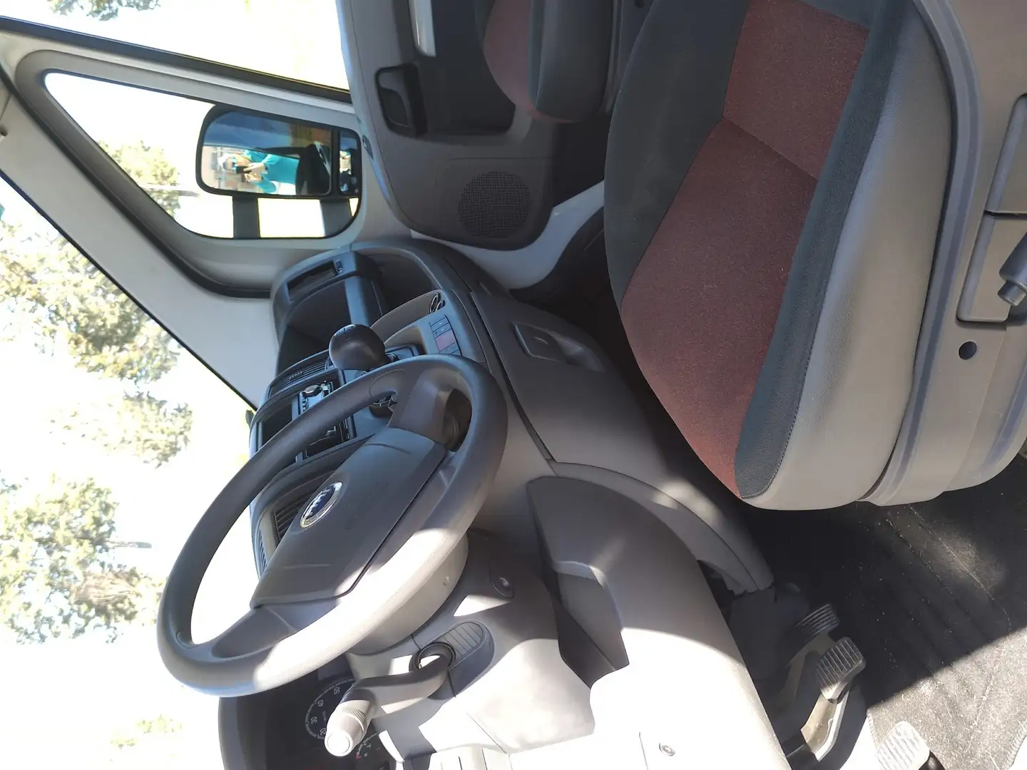Fiat Ducato Combi 33 2.2Mjt Medio Techo Alto Sem. - 2