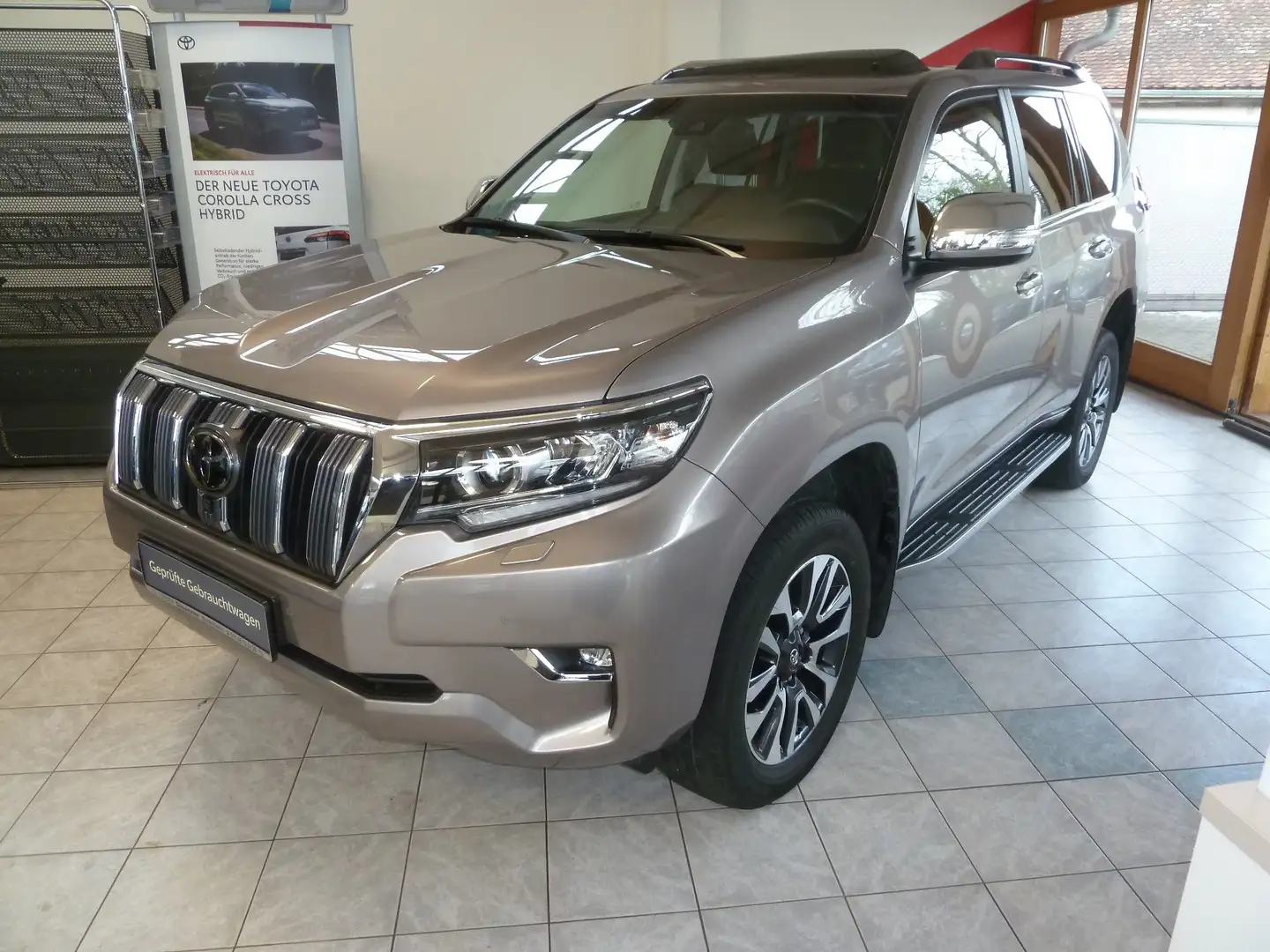 Toyota Land Cruiser Executive *AHK/Schiebedach/8-fach* Brun - 2