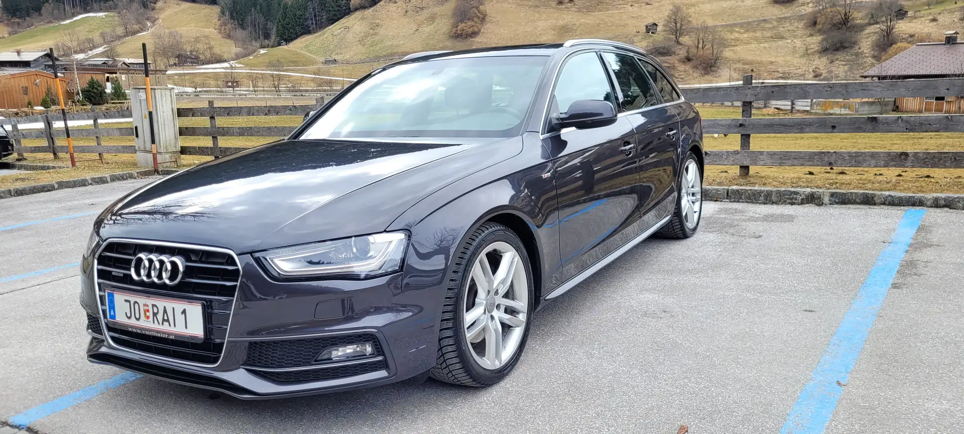 Audi A4 Audi A4 B8 Avant Quattro S-Line | Neues Gutachten | AHK | Panorama | B&O | Xenon | Top Zustand | Grau - 2