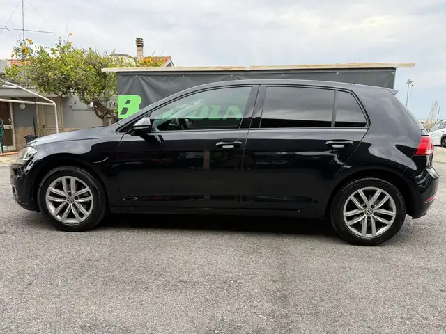 Volkswagen Golf view 8