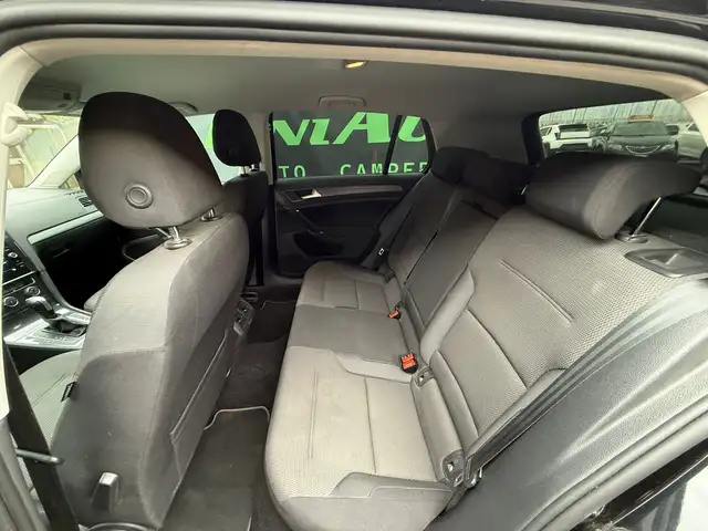 Volkswagen Golf view 11