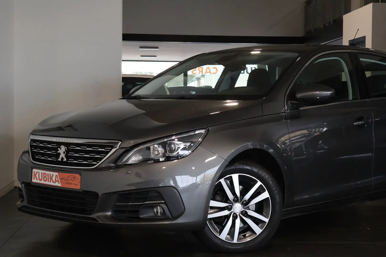 Peugeot 308 308 PureTech 1.2 Style Navi Airco CruiseC Garantie Gris - 2