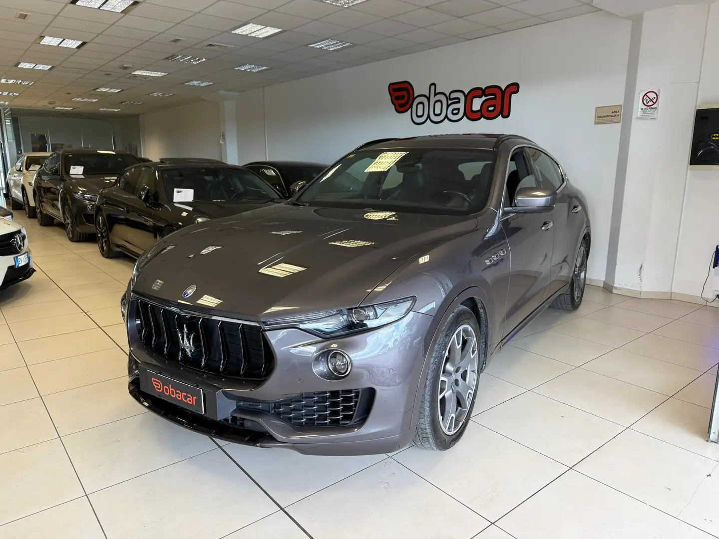 Maserati Levante 3.0 V6 250cv auto Grigio - 1