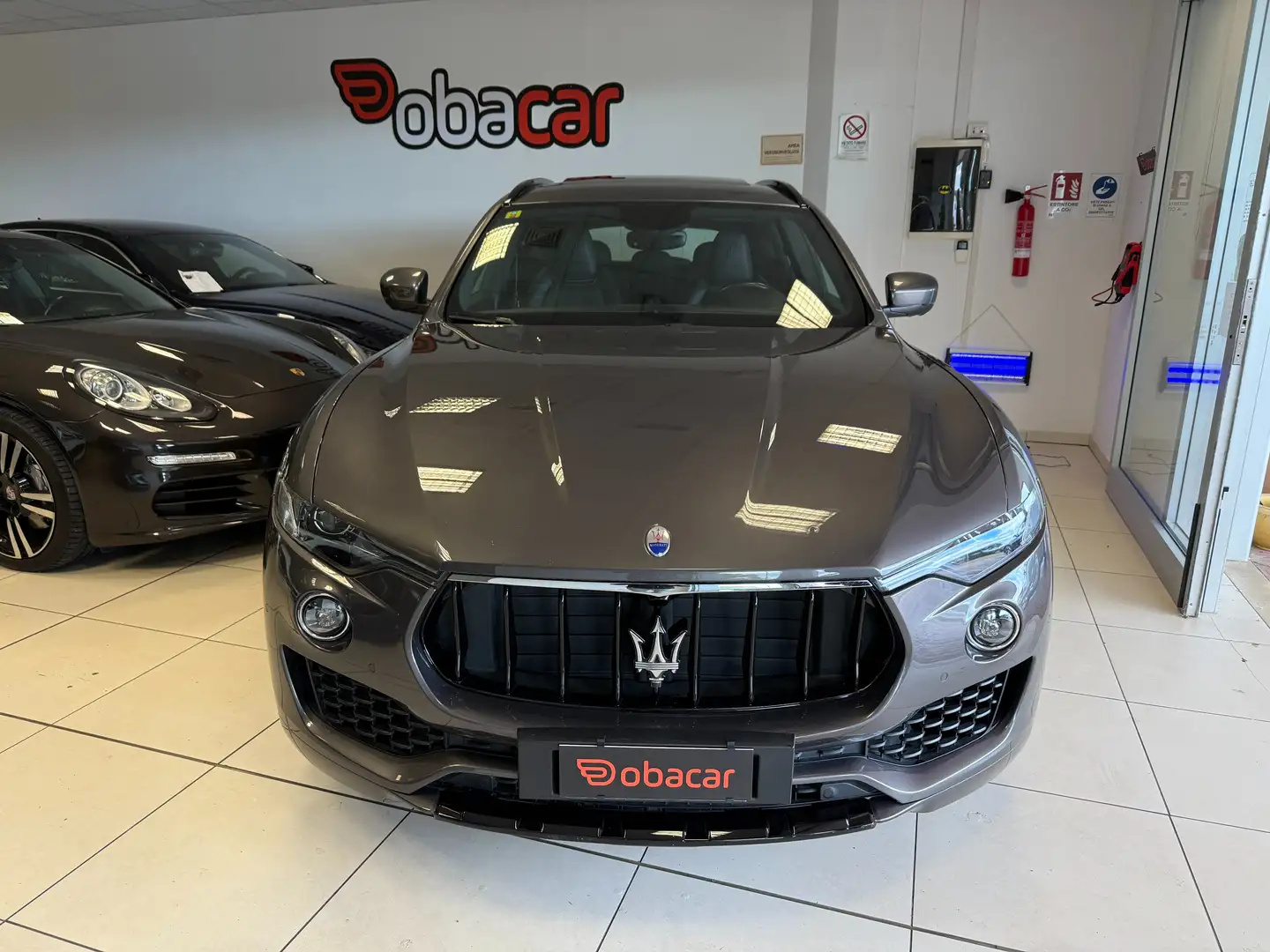 Maserati Levante 3.0 V6 250cv auto Grigio - 2