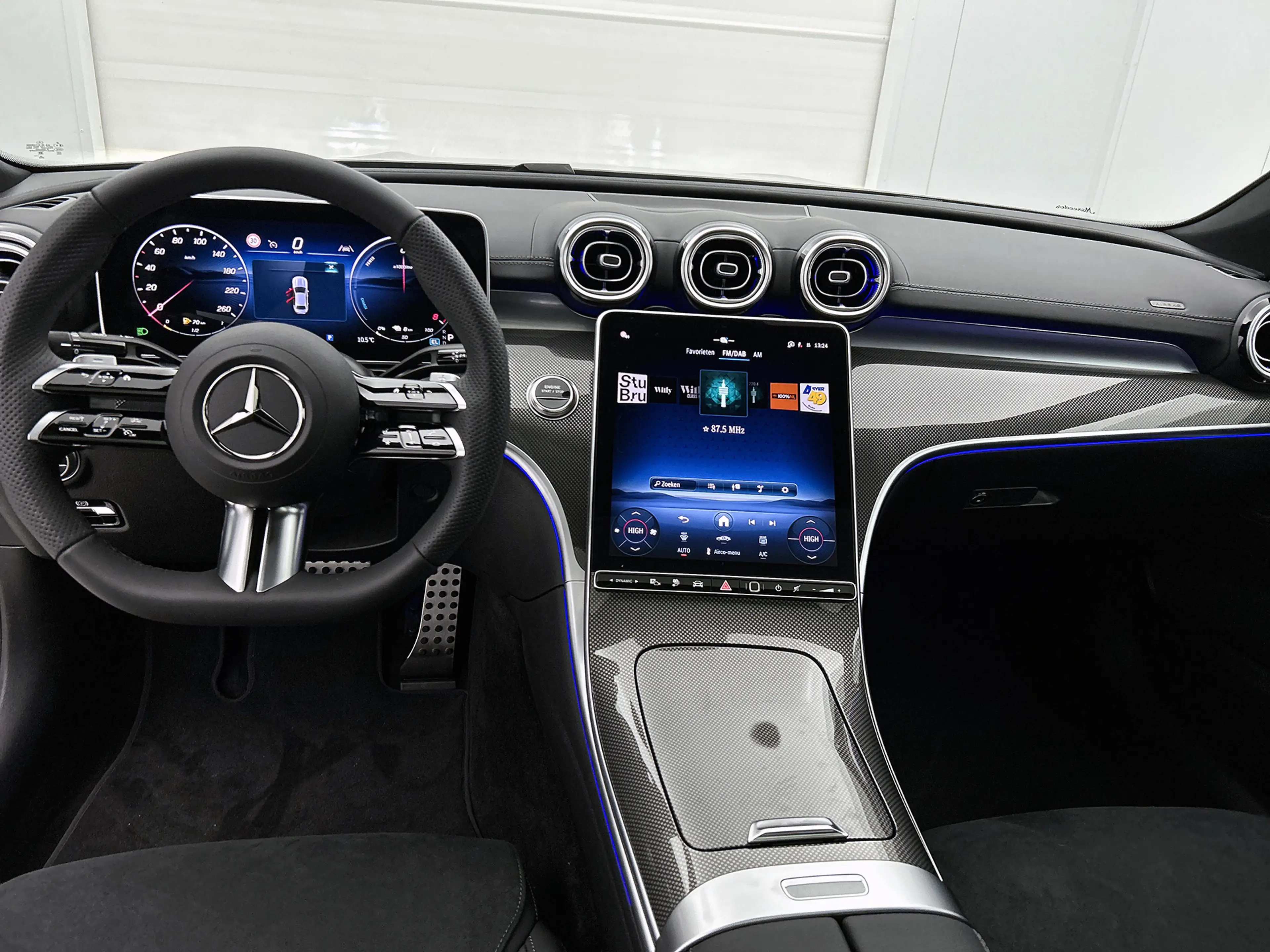 Mercedes-Benz C 300 e Business Solution AMG | Trekhaak | Comfortpakket — photo 4