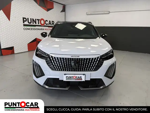 Peugeot 2008 view 2