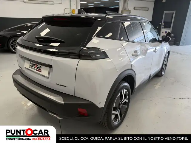 Peugeot 2008 view 9
