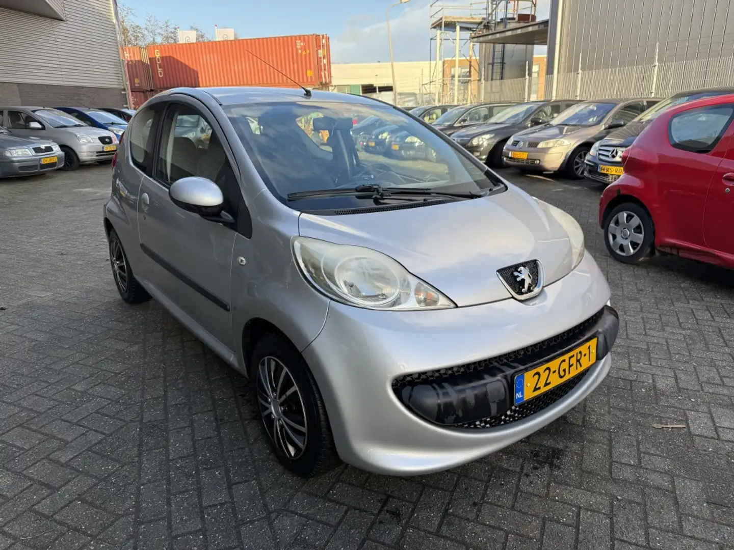 Peugeot 107 1.0-12V XS Grijs - 1