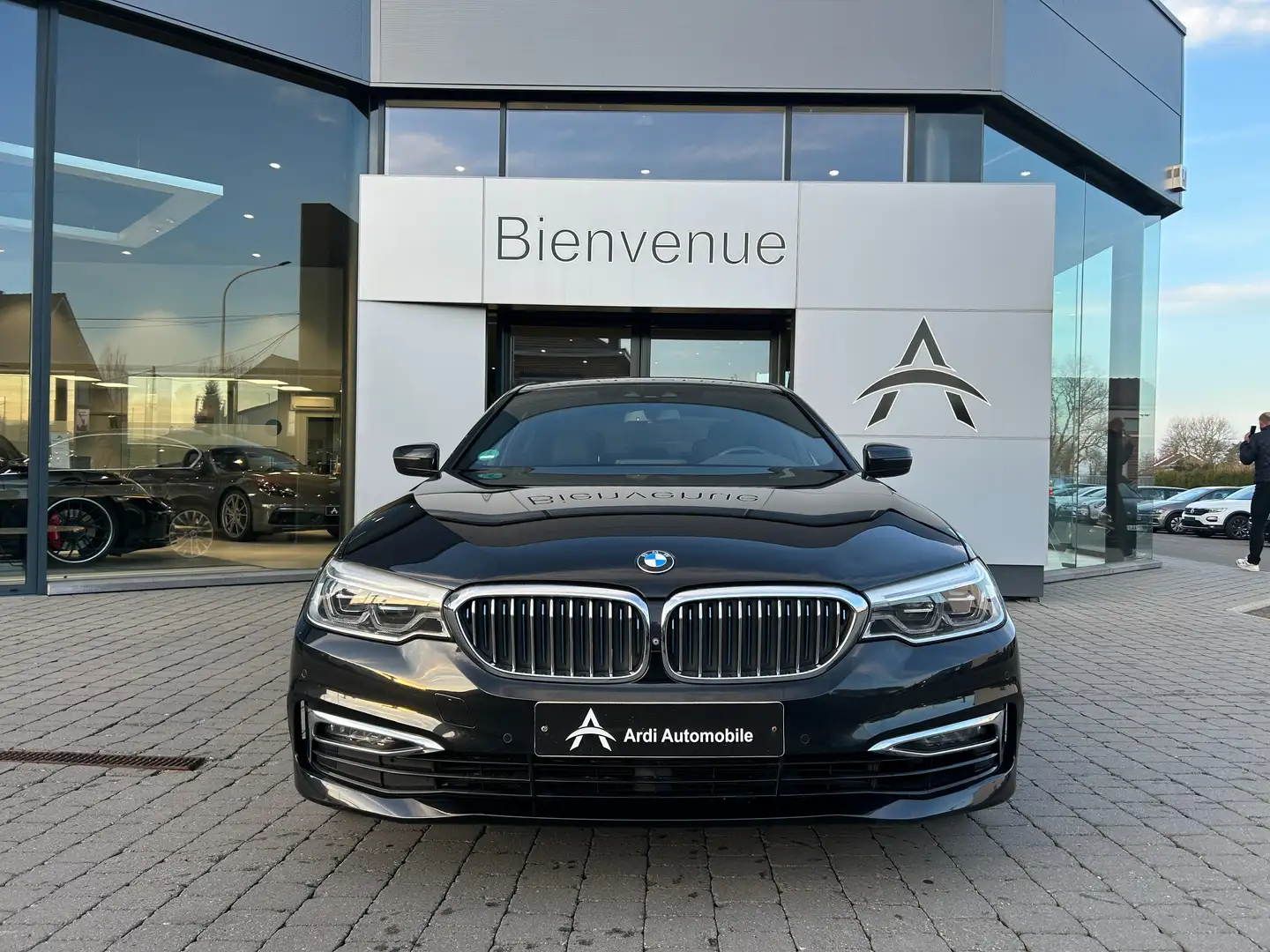 BMW 530 eA PHEV iPerformance *GARANTIE*CAMERA 360*HARMAN* Noir - 2