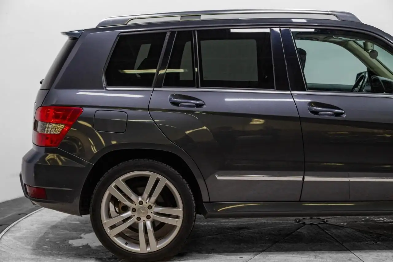Mercedes-Benz GLK-Class снимка Mercedes-Benz GLK-Class