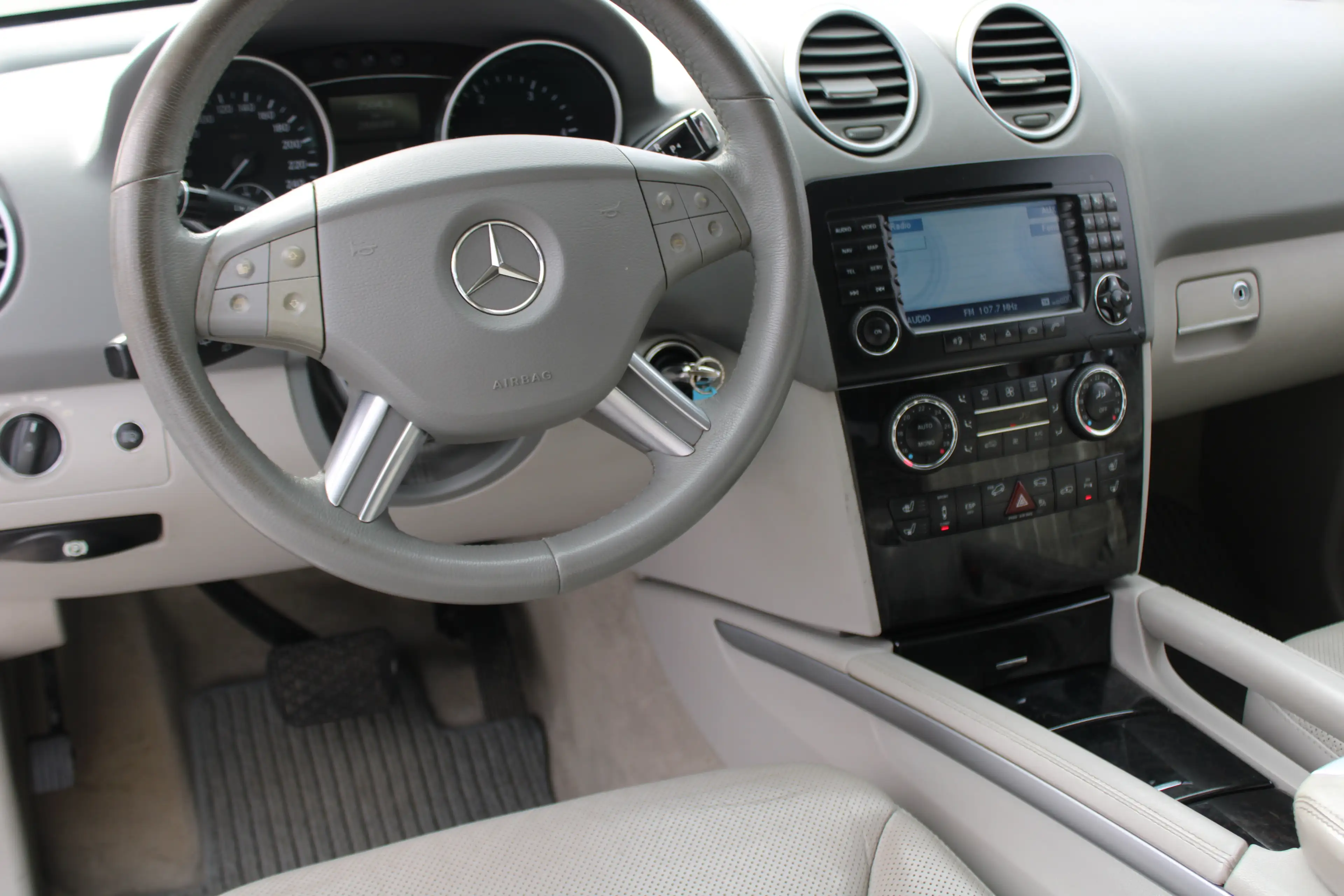 Mercedes-Benz ML 320 ML 320 CDI 4Matic — photo 13