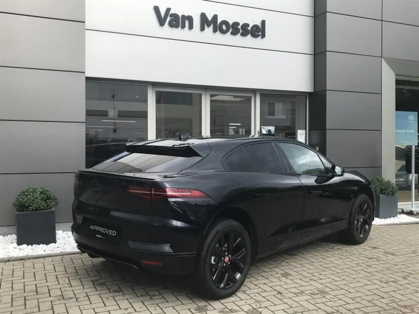 Jaguar I-Pace SE Fekete - 2