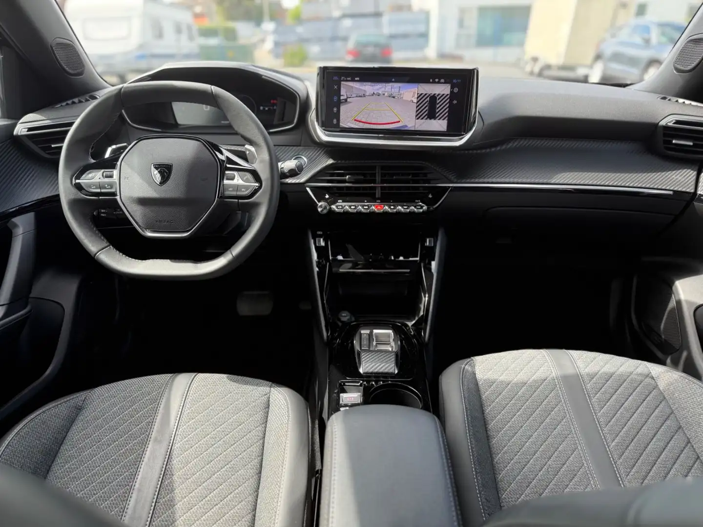 Peugeot 2008 Allure Zwart - 2