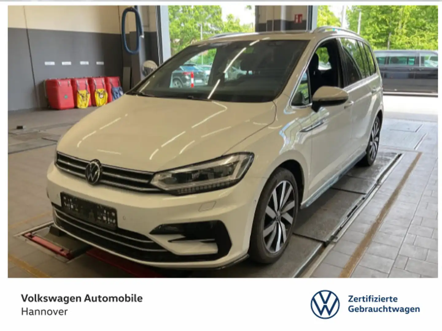 Volkswagen Touran 1.5 TSI DSG Highline R-Line Navi Pano AHK Weiß - 1