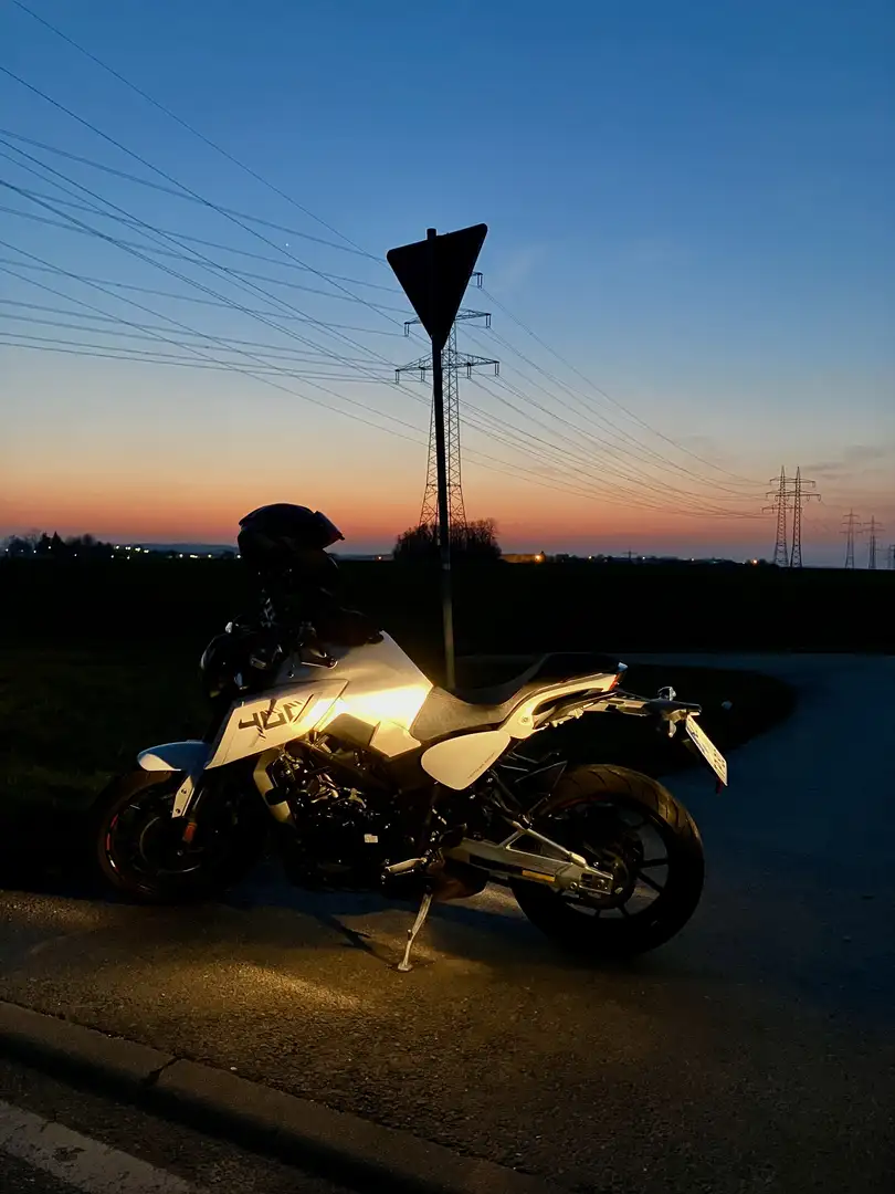 Motobi DL 400 - 1