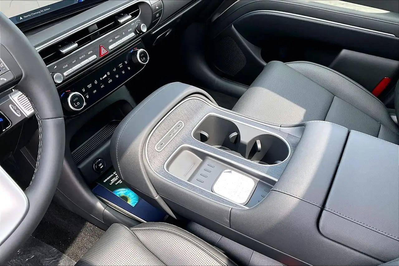 Hyundai PALISADE Hybrid снимка Hyundai PALISADE Hybrid