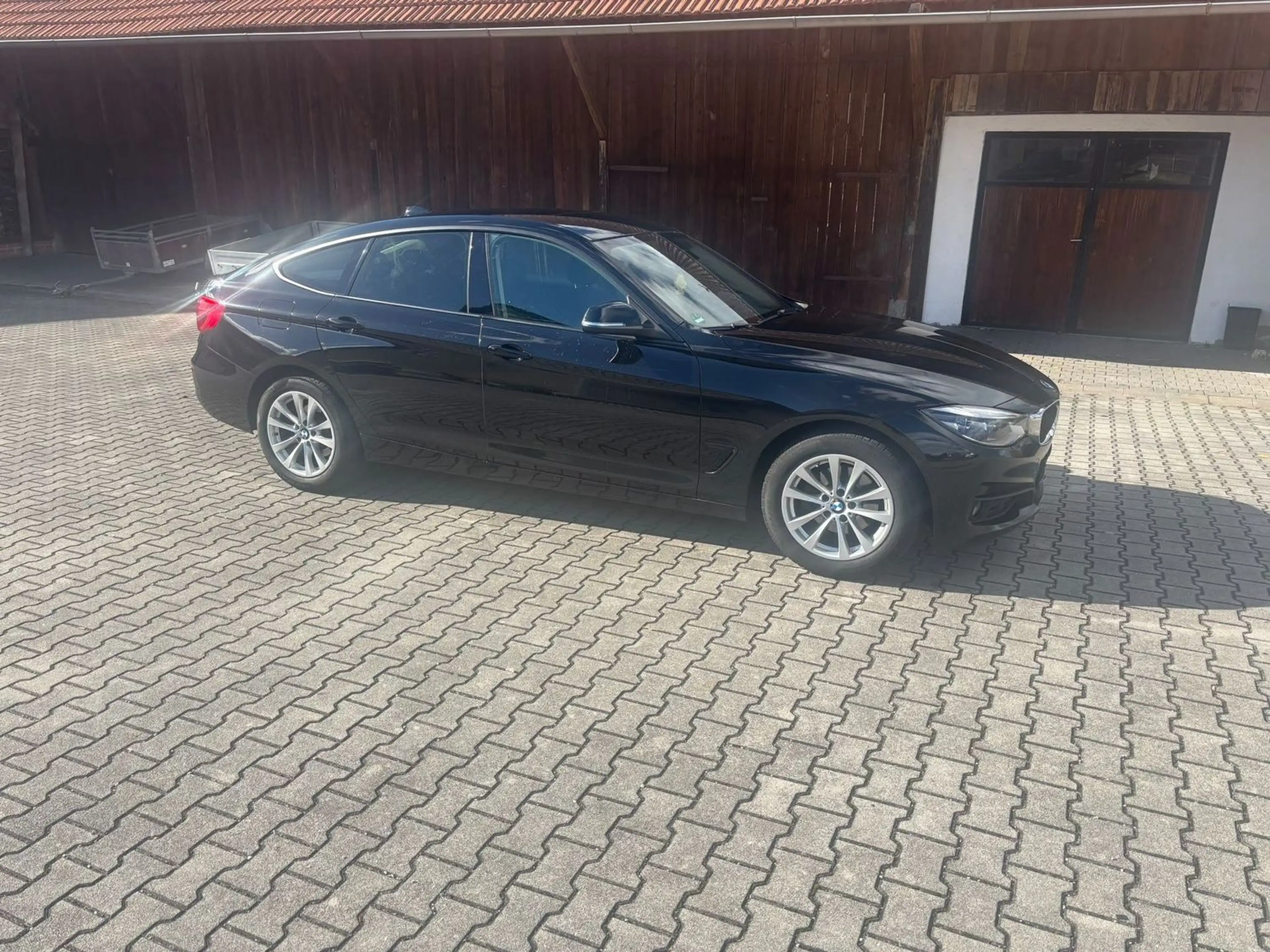 BMW 320 320 d Advantage