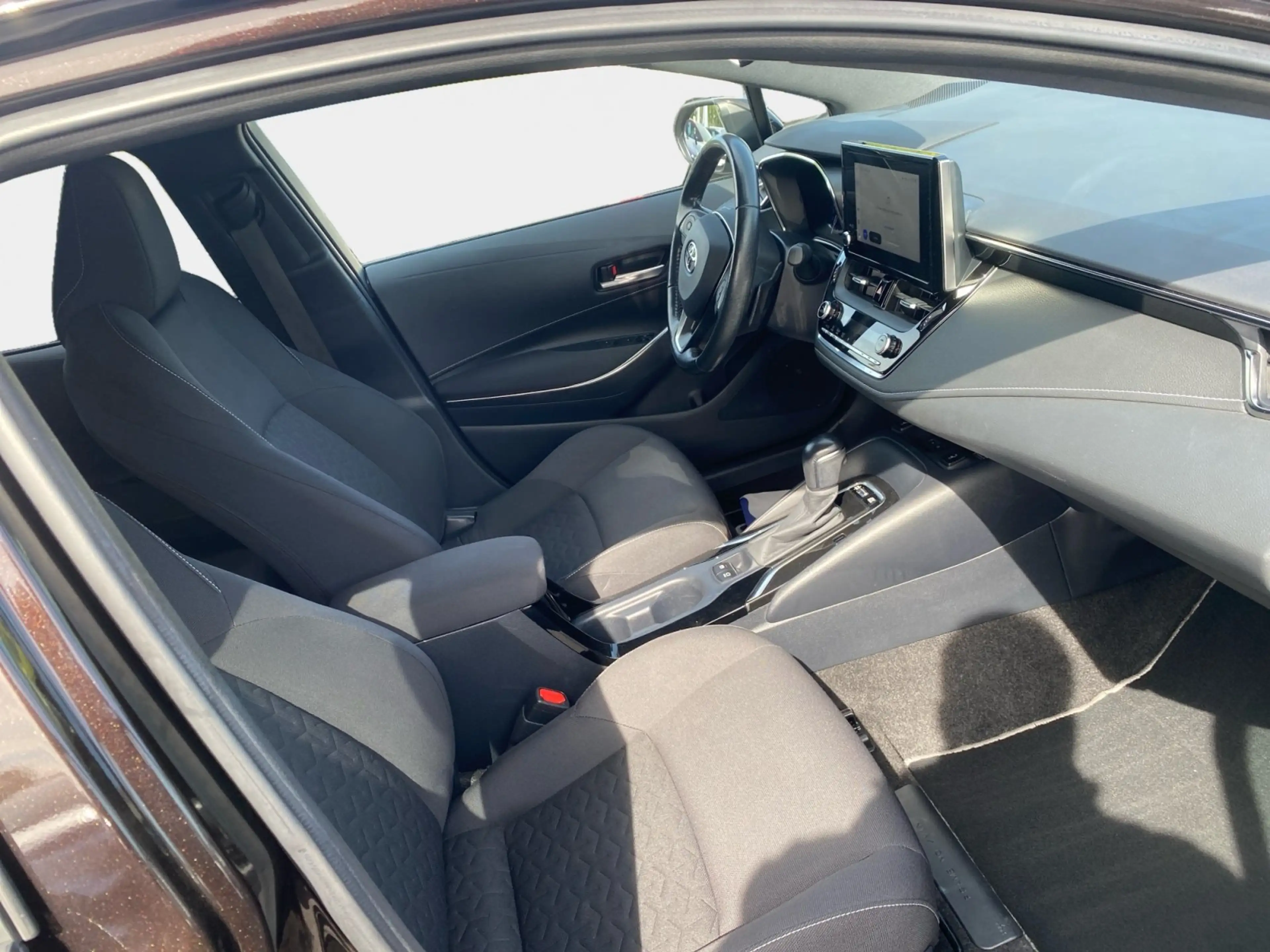 Toyota Corolla 2.0 Hybrid Team D 2xKlima ACC AUT Kam. — photo 12