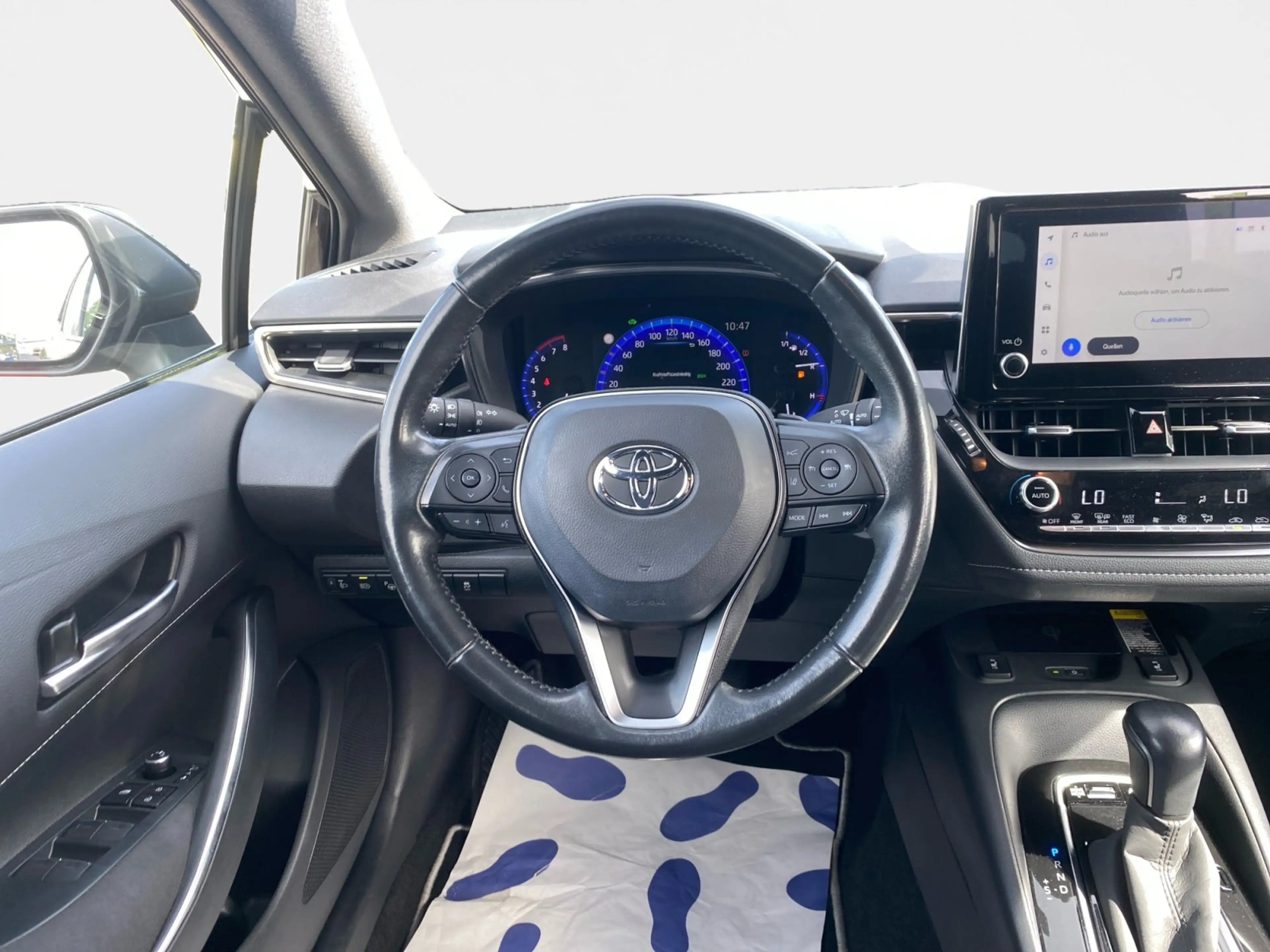 Toyota Corolla 2.0 Hybrid Team D 2xKlima ACC AUT Kam. — photo 14