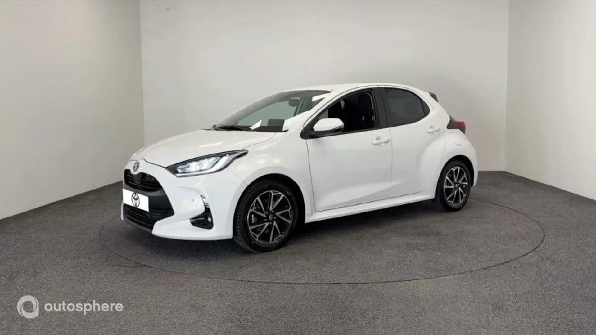 Toyota Yaris 116h Design 5p MY22 - 1