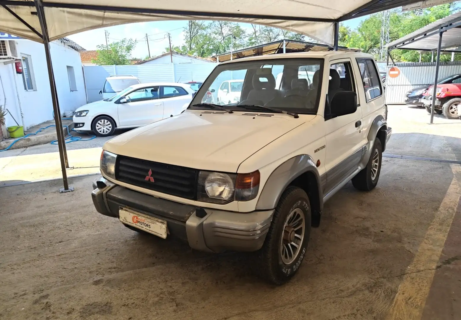 Mitsubishi Montero Corto 2.5 Tdi GLS Standard Blanc - 1