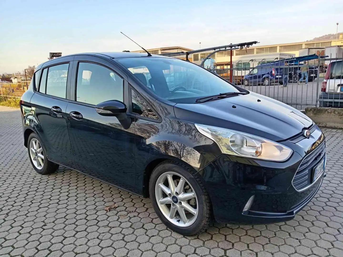 Ford B-Max 1.6 TDCi ADATTA NEOPATENTATI Nero - 1