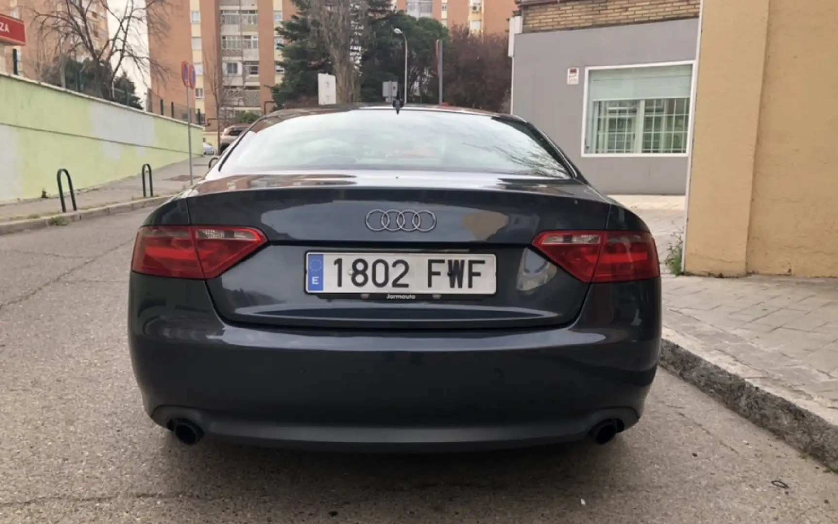 Audi A5 Coupé 3.0TDI quattro Szary - 2
