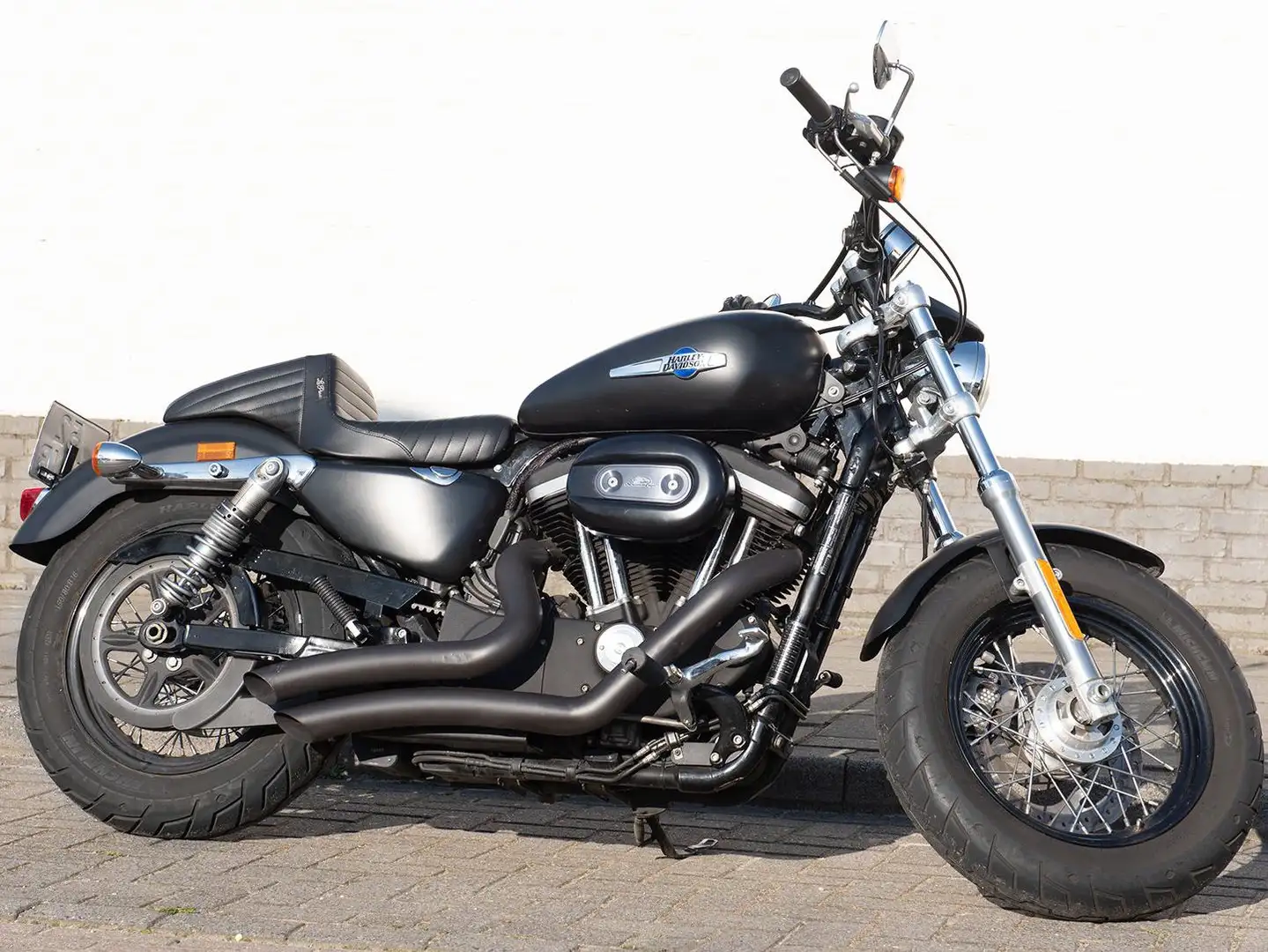 Harley-Davidson 1200 Custom XL1200C Zwart - 1