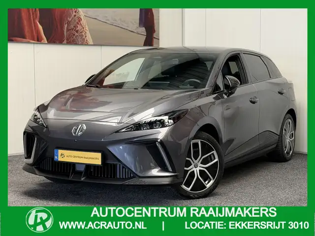 MG MG4 ELECTRIC LUXURY LONG RANGE 204 PK 64 KWH FABRIEKGA
