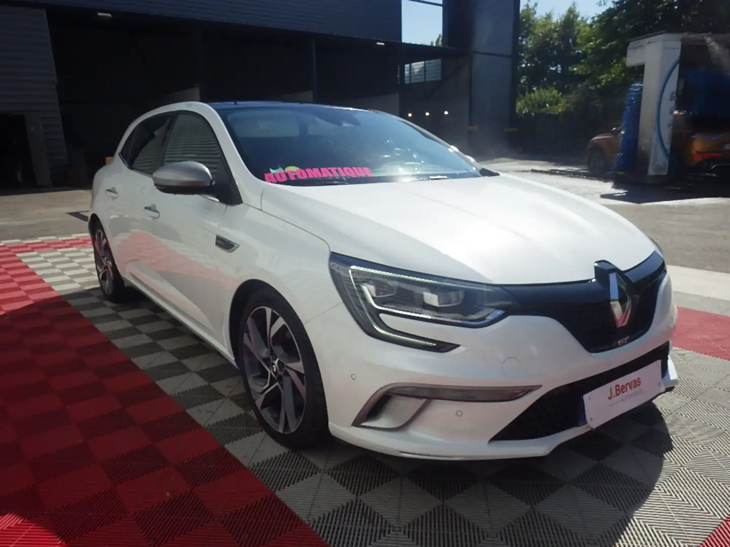 Renault Megane IV Berline dCi 165 Energy EDC GT + options Blanc - 2