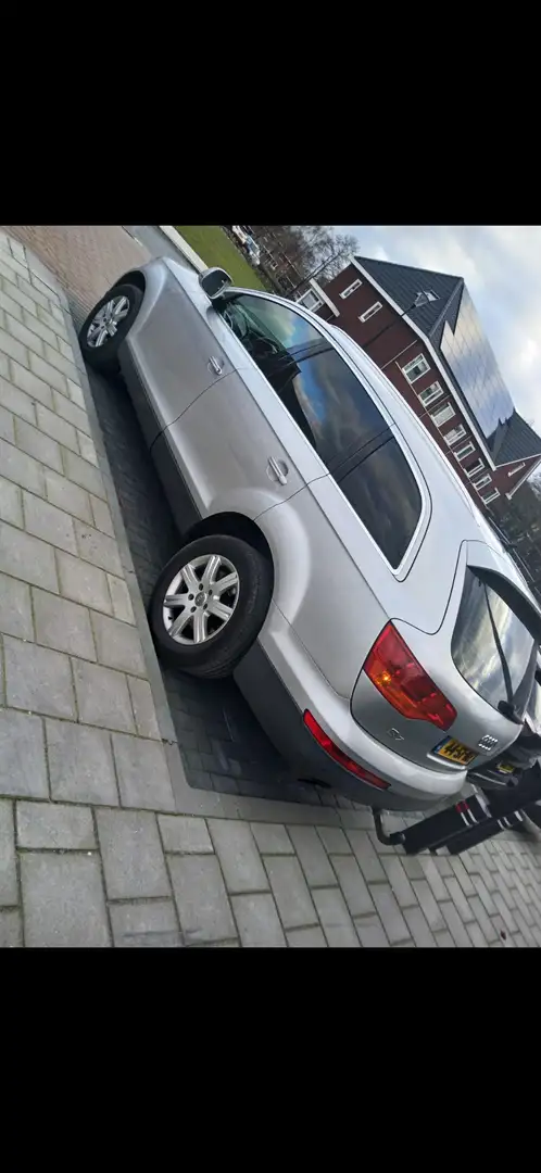 Audi Q7 3.0 TDI q.Pro L+ 5+2 Stříbrná - 2