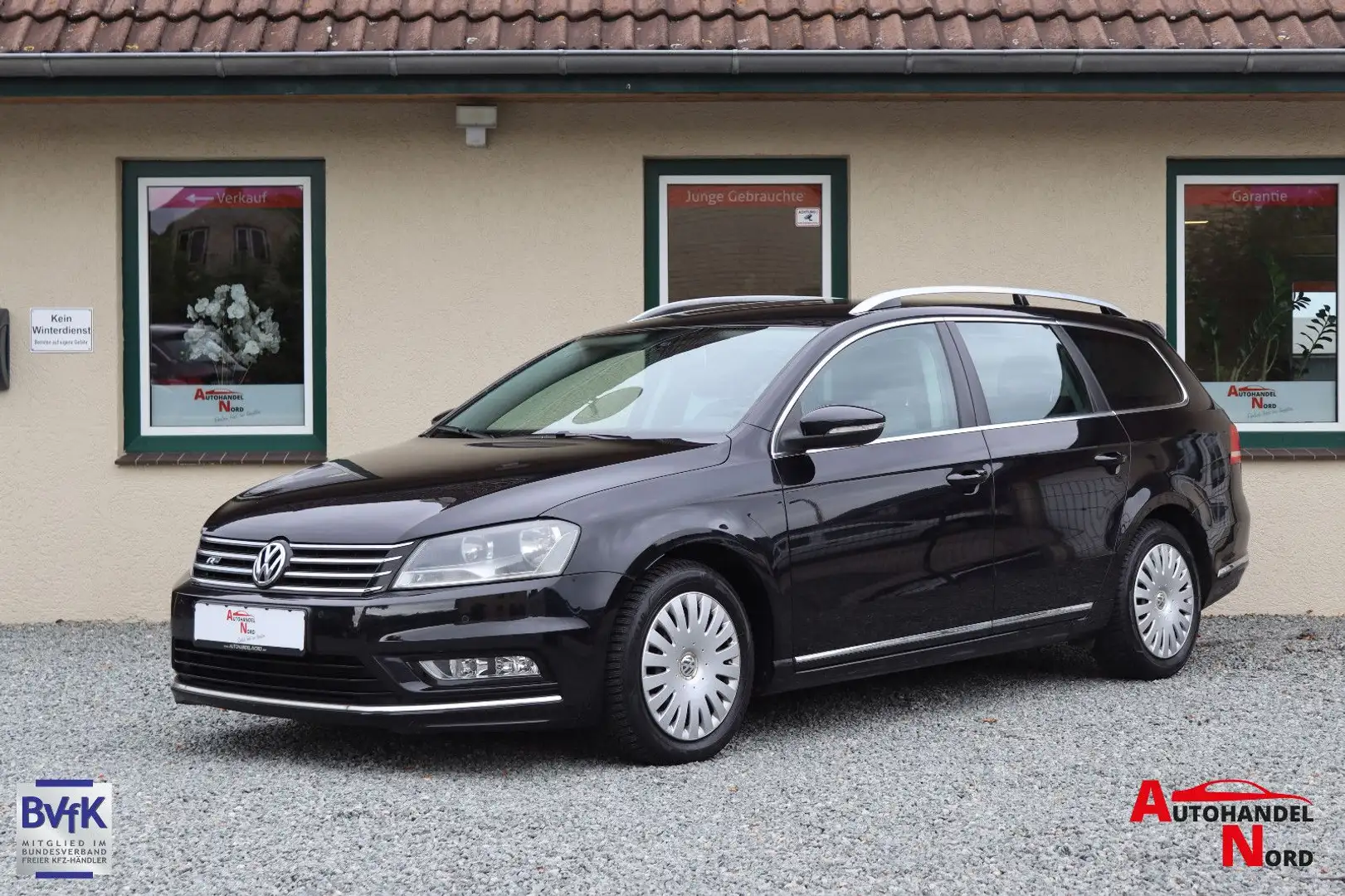 Volkswagen Passat Variant 2.0 TSI R-Line/Automatiik/Klima Schwarz - 1