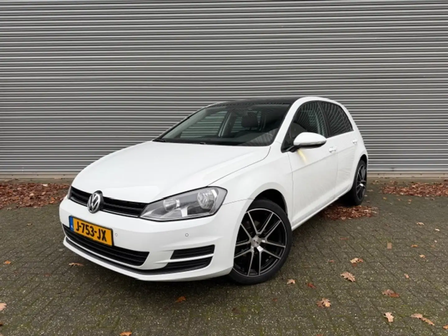 Volkswagen Golf 1.2 TSI DSG Comfortline / 1 JAAR GARANTIE / Pano Blanc - 1