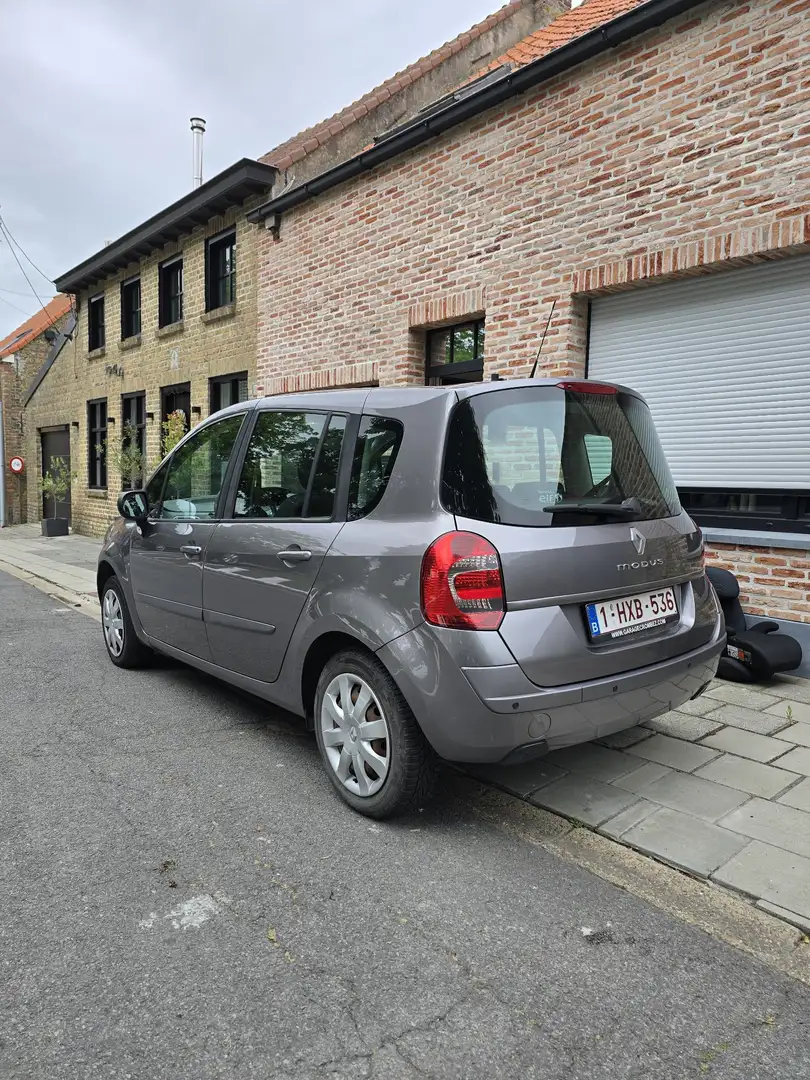 Renault Modus 1.2 16V Quickshift Dynamique - 1
