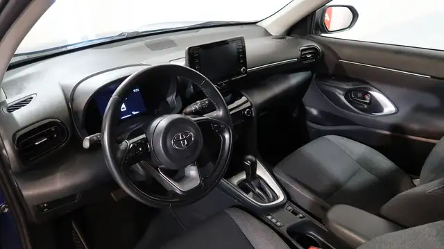 Toyota Yaris Cross view 2