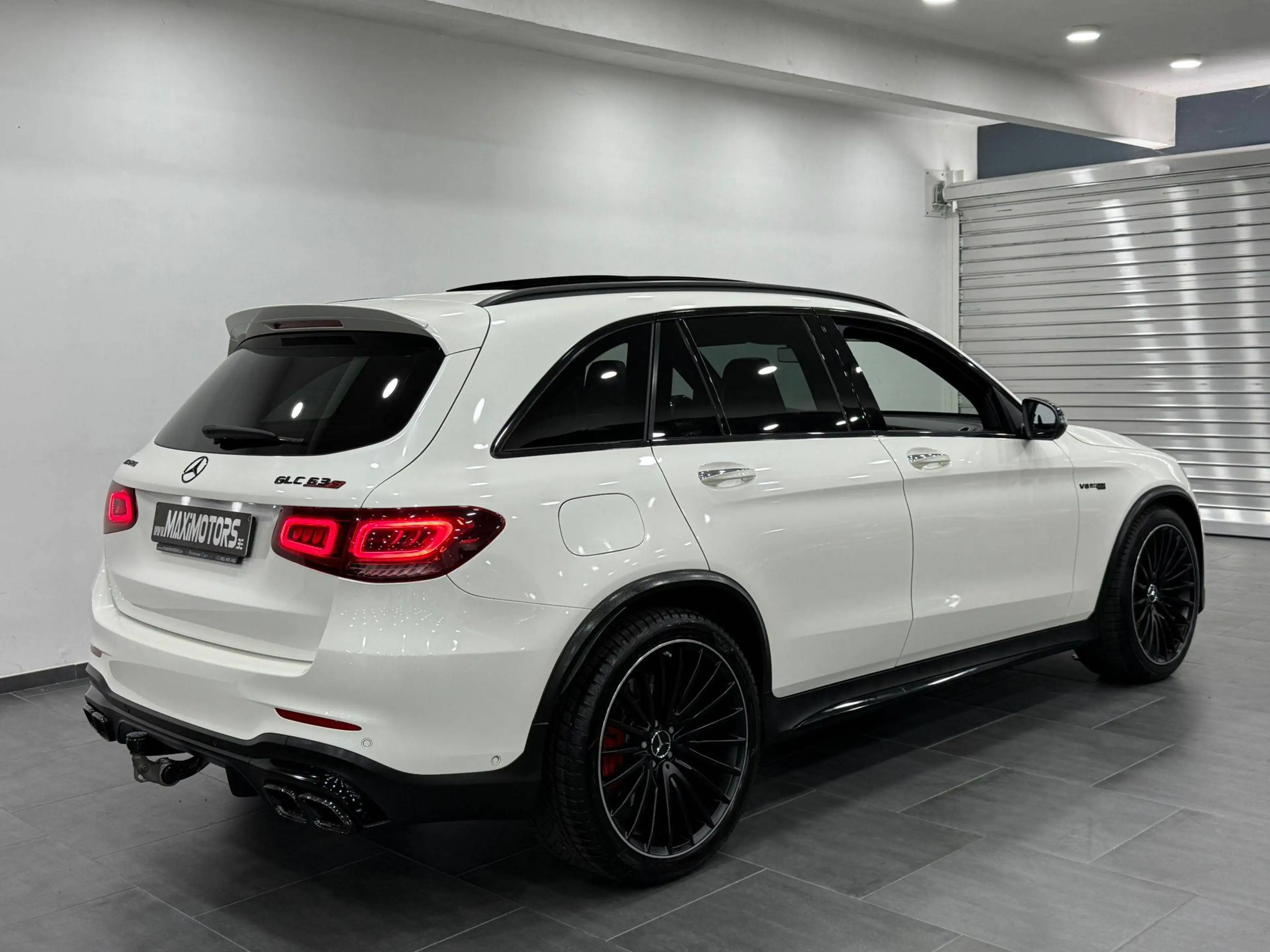 Mercedes-Benz GLC 63 AMG S AMG 4-Matic Full Option Performance Seats Pano Track Pace — photo 9