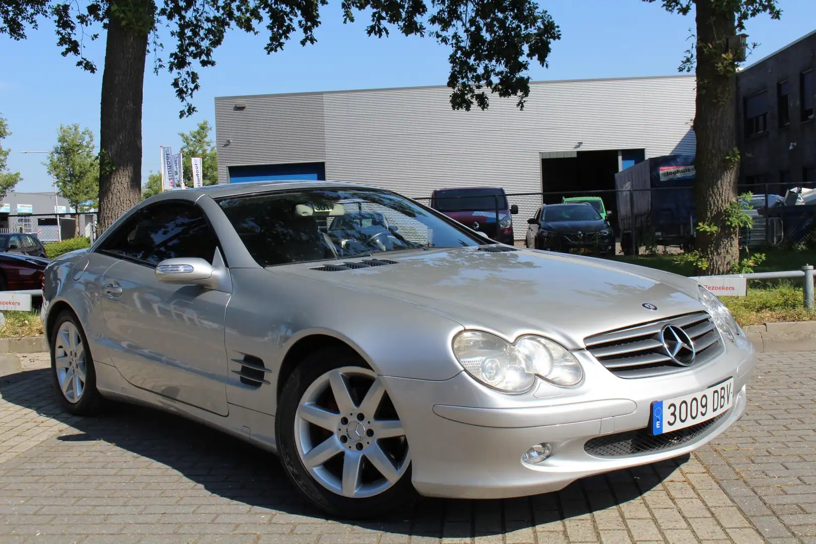 Mercedes-Benz SL 350 FULL HISTORY & SERVICE! V6 - 2