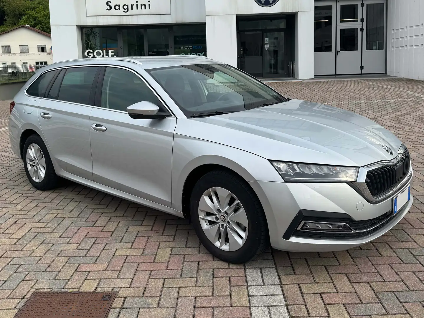 Skoda Octavia Wagon Executive 2.0 TDI DSG Zilver - 2